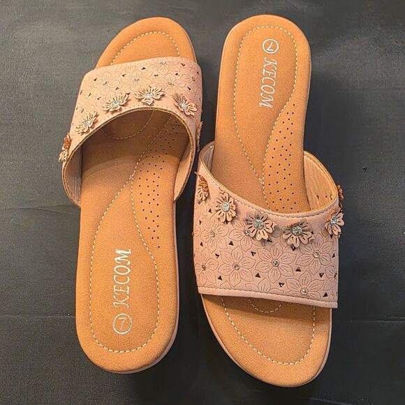 BRAND NEW KECOM WOMEN's FLORAL STUDDED DESIGN DETAIL SLIDE WEDGE SANDAL - Picture 14 of 14